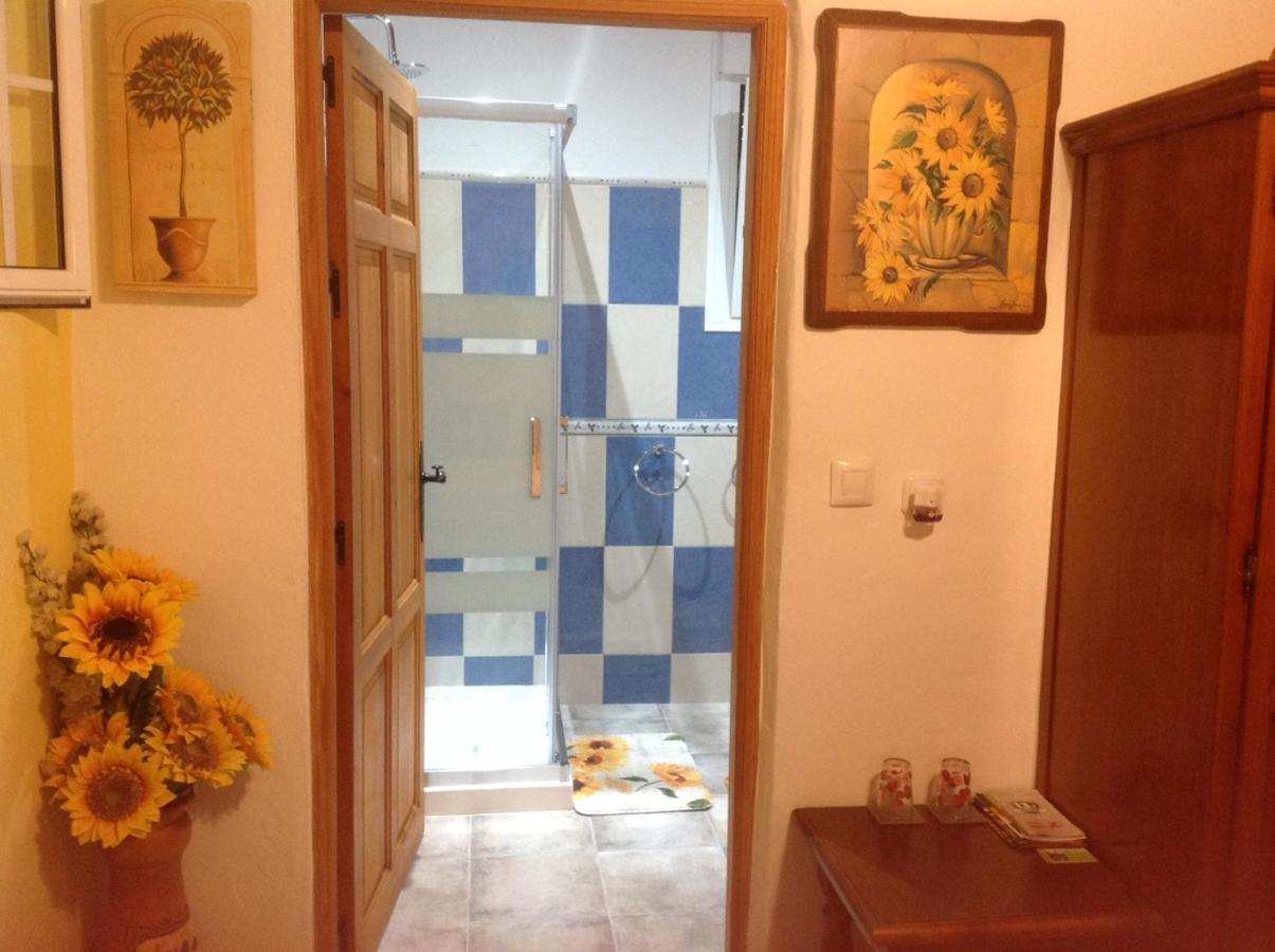 Los Giles Bed And Breakfast Almería Exterior photo